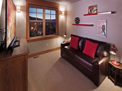 Eight Bedrooms Luxury Rental Home in Steamboat Springs